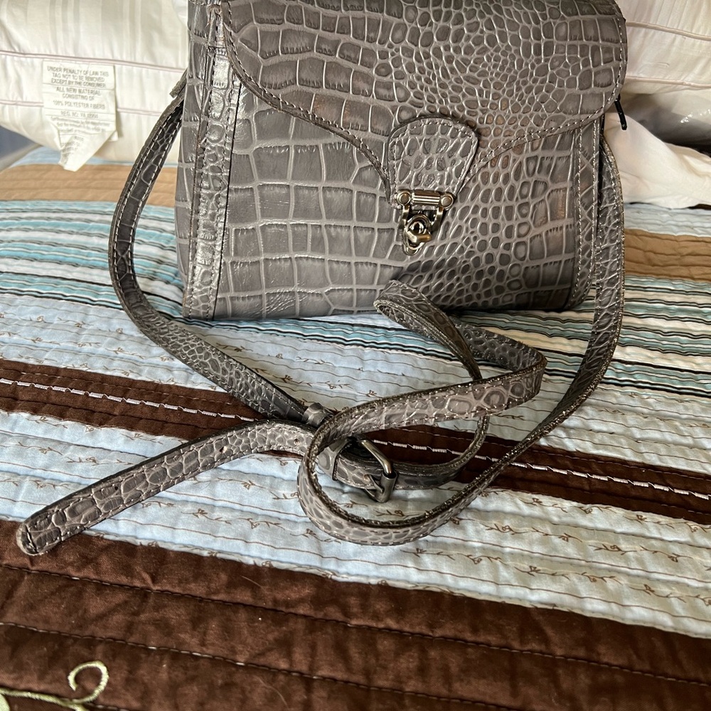 Elegant Gray Crocodile-Embossed Women's Bag